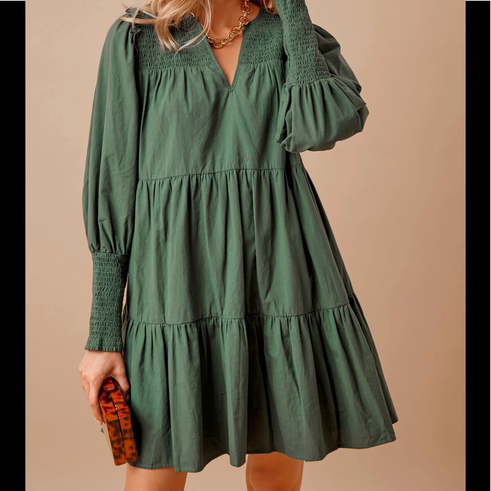 Pomander place size M Jaguar green Ceci dress
